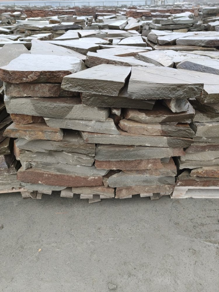 Плитняк песчаник серо-зелёный для мощения 60-65 мм купить в Звенигороде