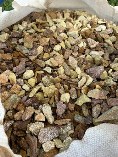 Златолит персиковый декоративная каменная крошка купить в Звенигороде