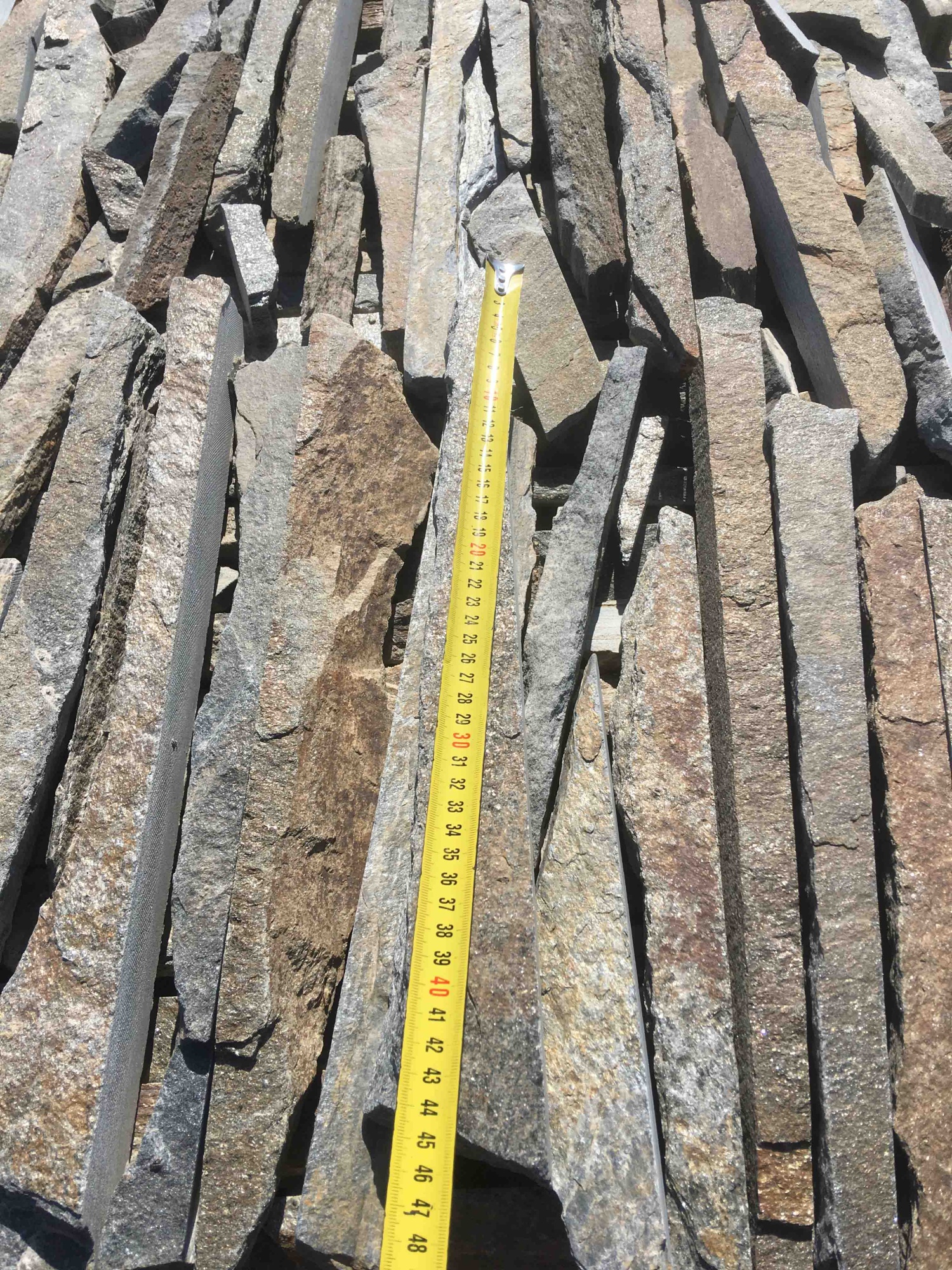 Горбушка златолит мультиколор для облицовки купить в Звенигороде