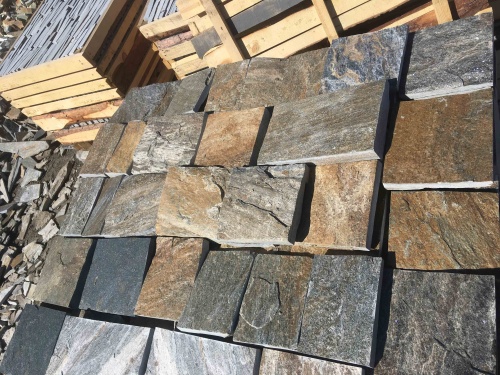 Плитка пилёная златолит Уральский для цоколя, отмостки купить в Звенигороде