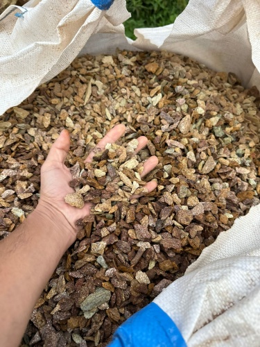 Златолит персиковый декоративная каменная крошка купить в Звенигороде