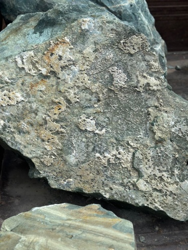 Ландшафтные глыбы зелёные 200-500 килограмм купить в Звенигороде