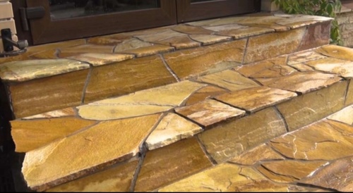 Плитняк златолит жёлтый золотистый для отмостки купить в Звенигороде